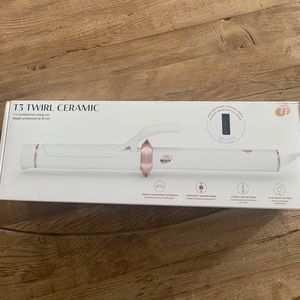 T3 twirl ceramic 1 1/4 curling iron never used